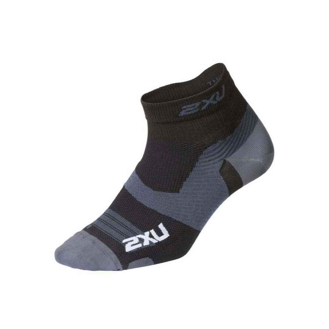 2XU VECTR ULTRALIGHT 1/4 CREW SOCKS AW22